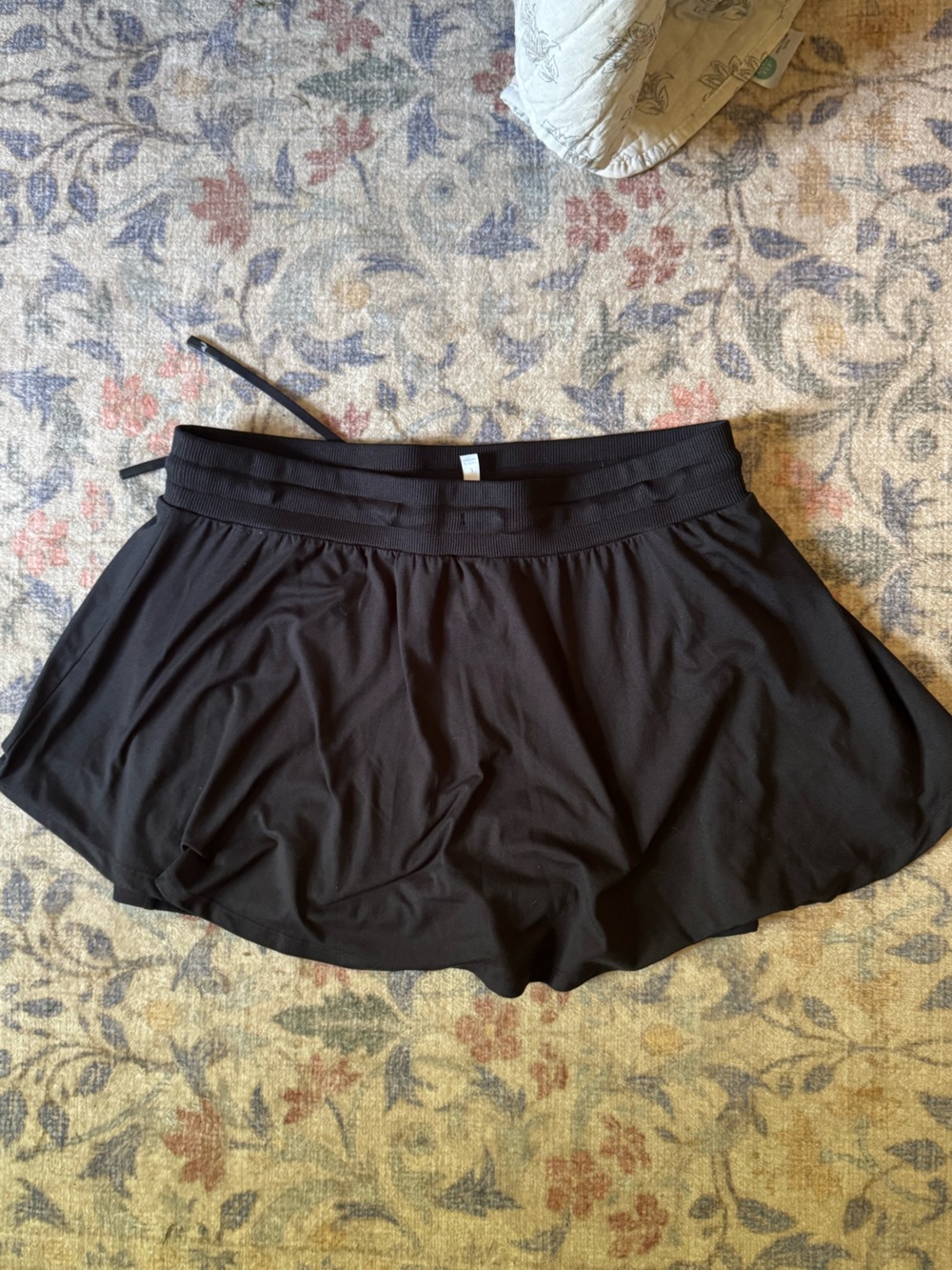 Fabletics Skirt - Picture 2 of 3